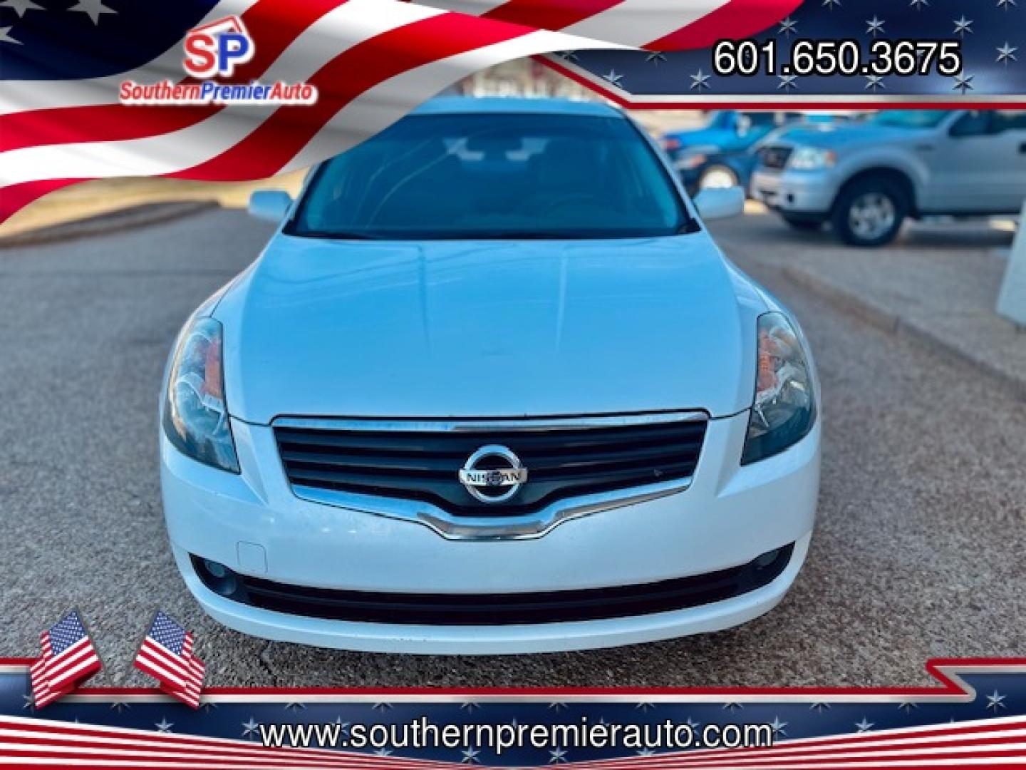 2009 WHITE NISSAN ALTIMA 2.5; 2.5 S; 2 (1N4AL21E29N) , located at 922 W. Beacon St., Philadelphia, MS, 39350, (601) 650-3675, 32.770447, -89.127151 - Photo#1